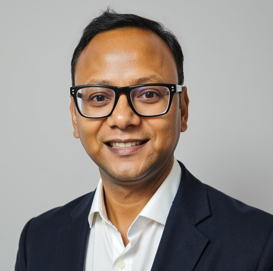 Praveer Srivastava – Financial Strategist & Mentor